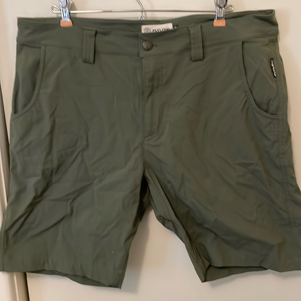 HOT TUB SHORT